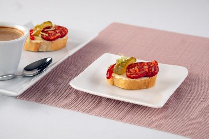 Obrázek Kanapky s klobásou (24ks)