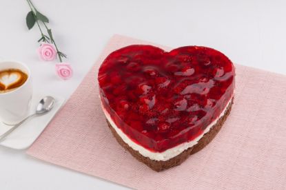 Obrázek Valentýnský dort s lesními plody ve tvaru SRDCE